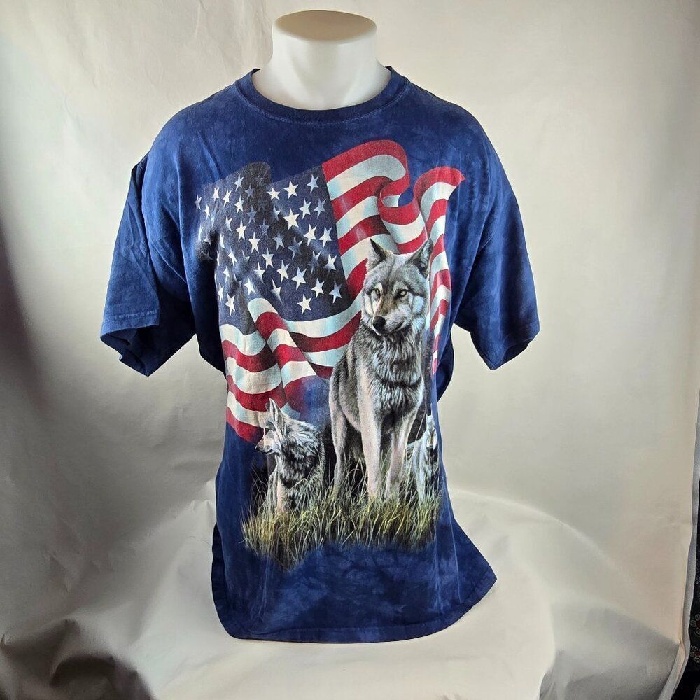 Vintage The Mountain T Shirt Mens XL Blue Wolf USA American Flag Leather Tag
